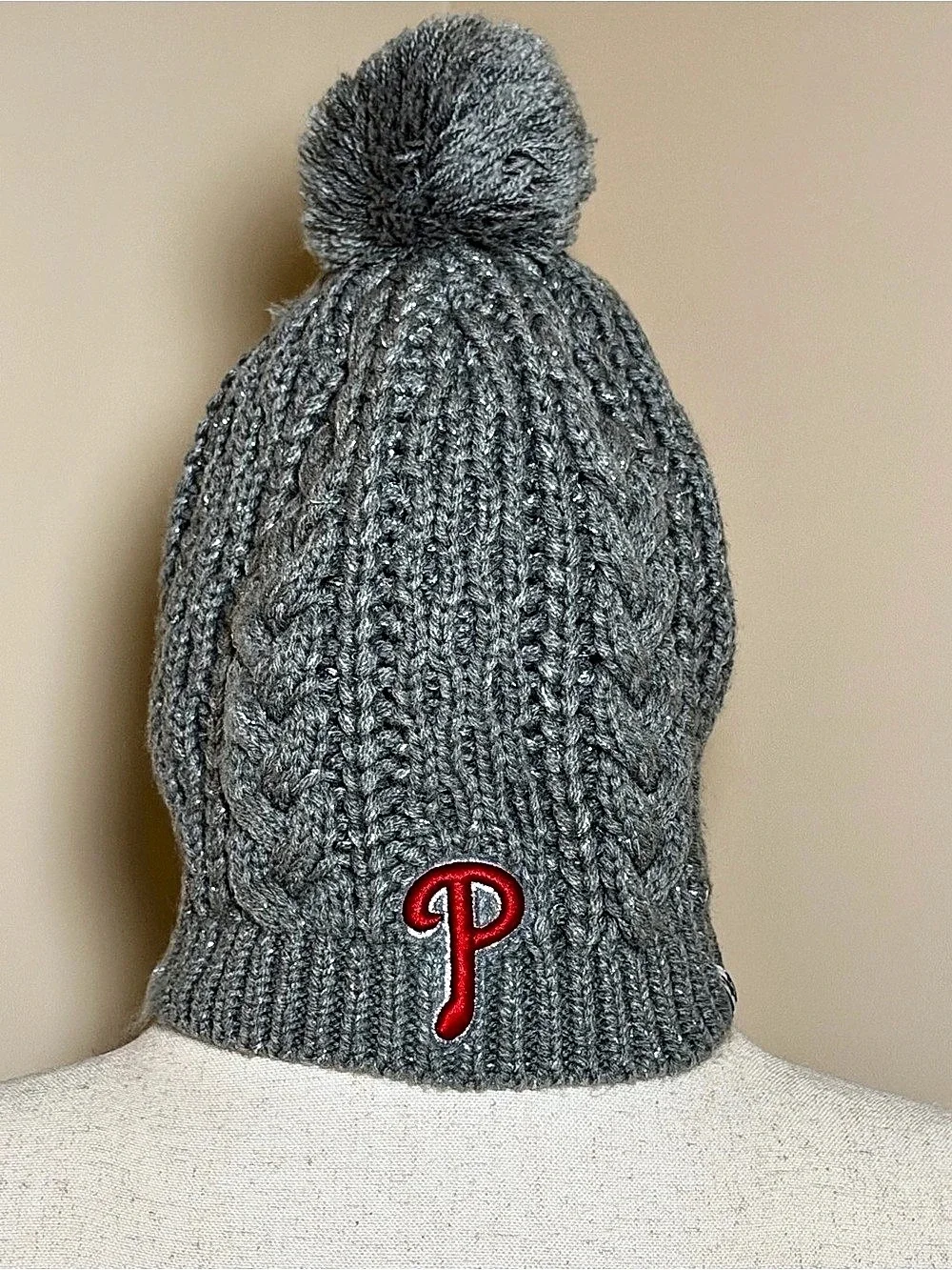 Philadelphia Phillies ’47 Brand Women’s Gray Cable Knit Pom Beanie Sparkle MLB